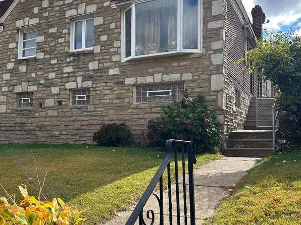 2828 Holme Ave, Philadelphia, PA 19152