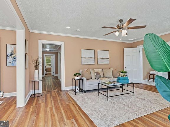 4th image of 3106 Falligant Ave