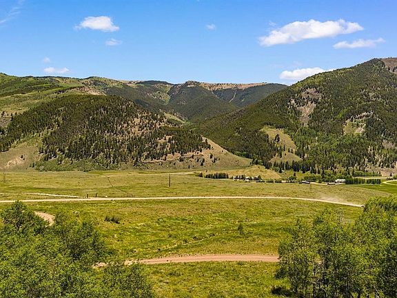 3rd image of 1175 Red Mountain Ranch Road