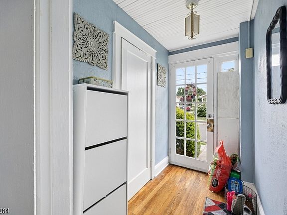 2nd image of 86 Llewellyn Ave