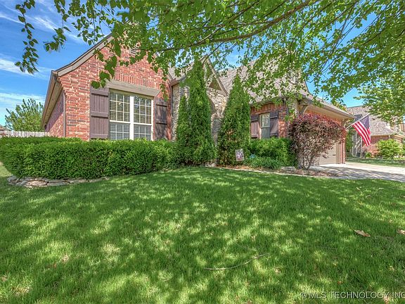 4th image of 14530 S Gary Pl