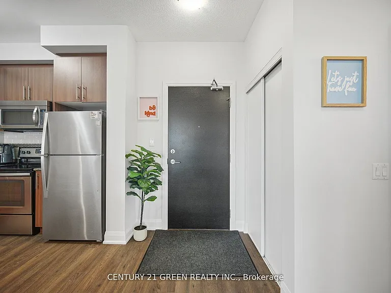 55 Yorkland Blvd #409 — Photo 6