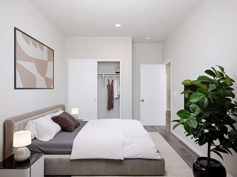 16289 W San Fernando Mission Blvd #3 — Photo 4