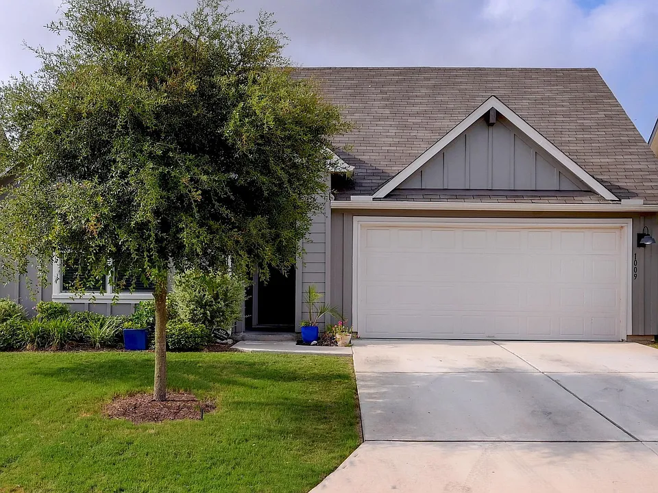 1009 Marvin Way