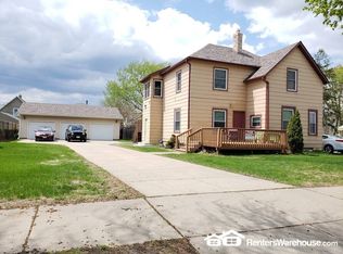 2522 5th St NE #1, Minneapolis, MN 55418