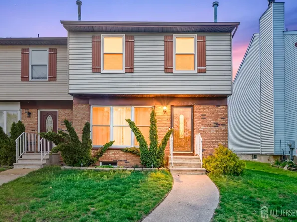 114 Pendleton Pl, Old Bridge, NJ 08857