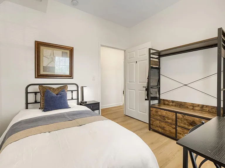 Bedroom 9