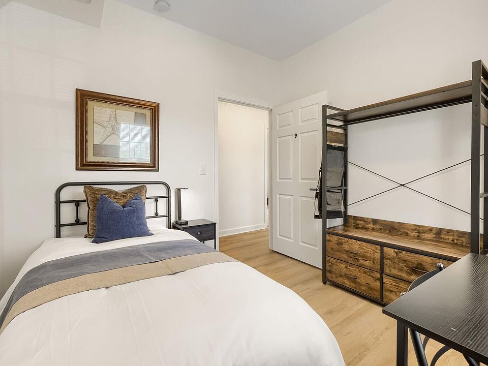 Bedroom 9