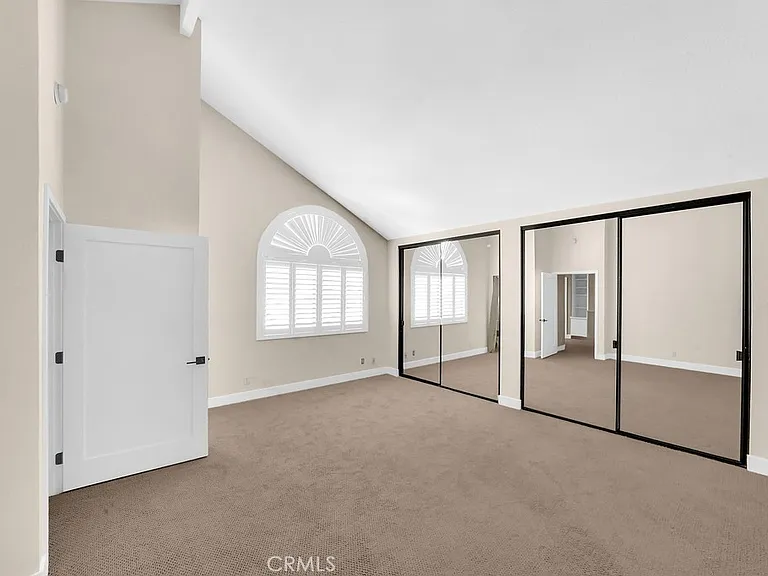 356 E Yale Loop — Photo 11