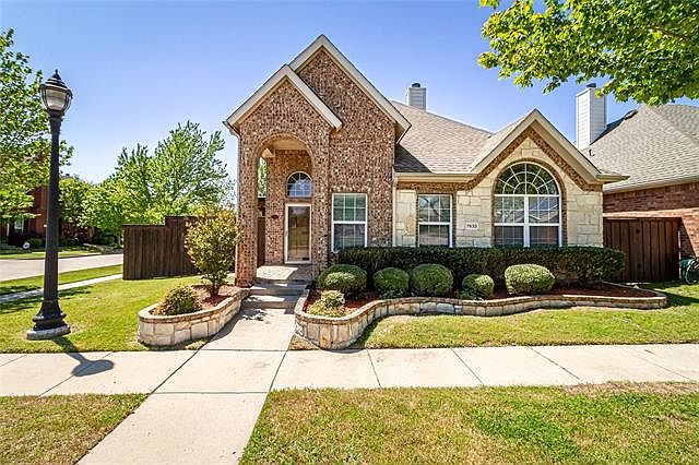 1st image of 7833 Southmark Dr