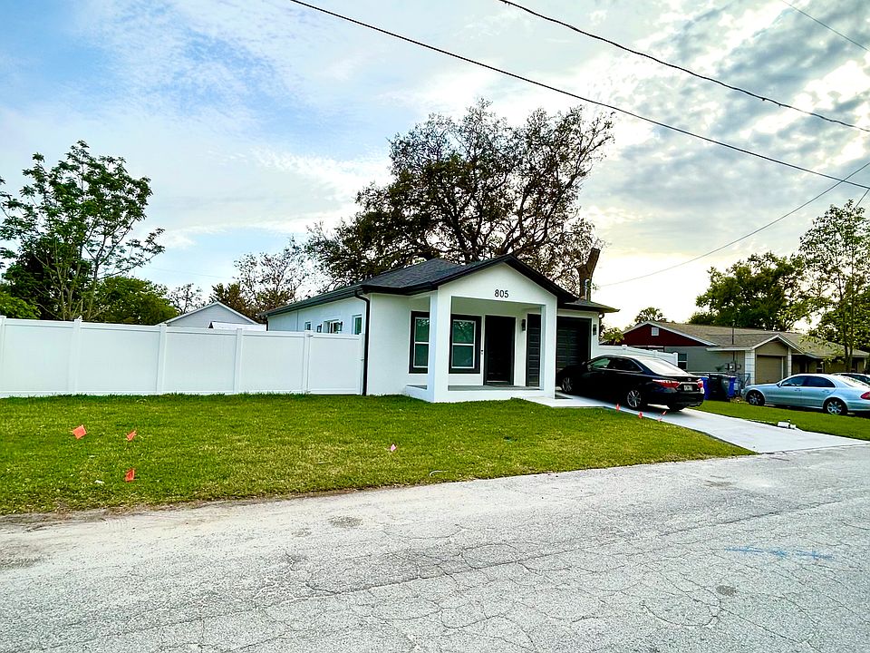 1st image of 805 Lexington Blvd