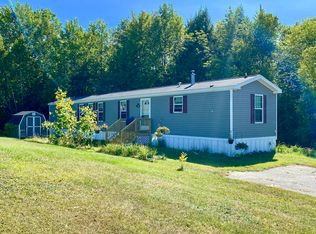 30 Purington Ave, Mechanic Falls, ME 04256