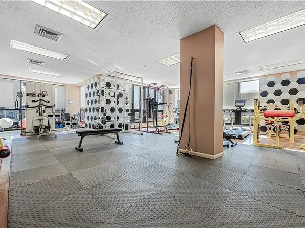 3111 Ocean Parkway image 6 of 30