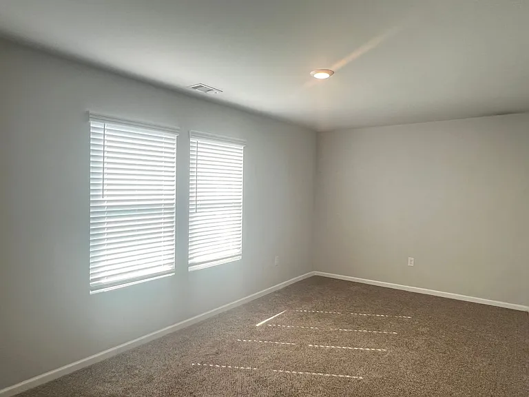 431 Camella Cir — Photo 25