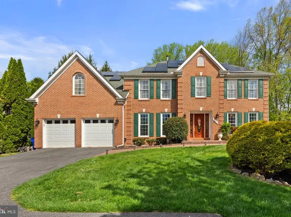 3260 Pine Bluffs Dr, Ellicott City, MD 21042