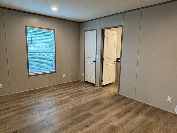 5th image of 13 Espinosa Dr