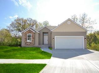 198 Camelot Dr, Liberty, MO 64068