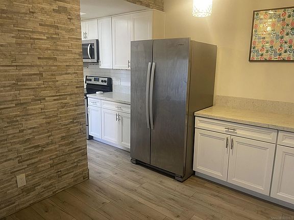 5th image of 475 N Midway Dr Unit 212