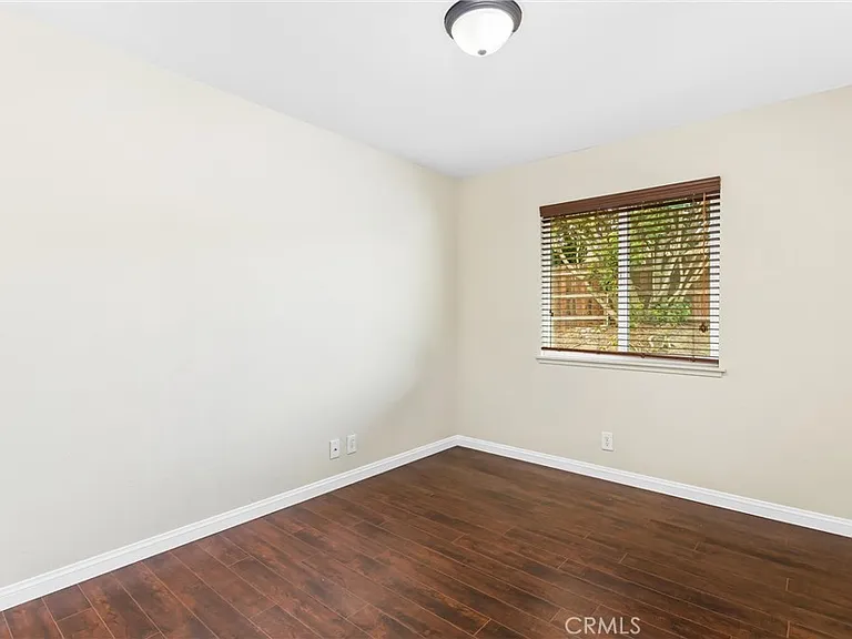 2960 Sterling St — Photo 11