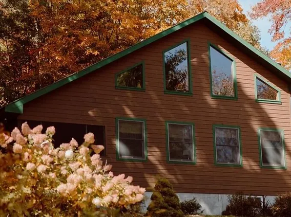 220 Lake Shore Dr, Indian Lake, NY 12842