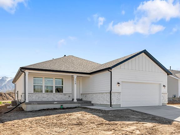 Finished home photos are representational images only. See sales agent for details.