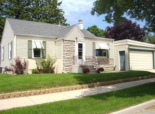 1024 Pershing Ave, Sheboygan, WI 53083