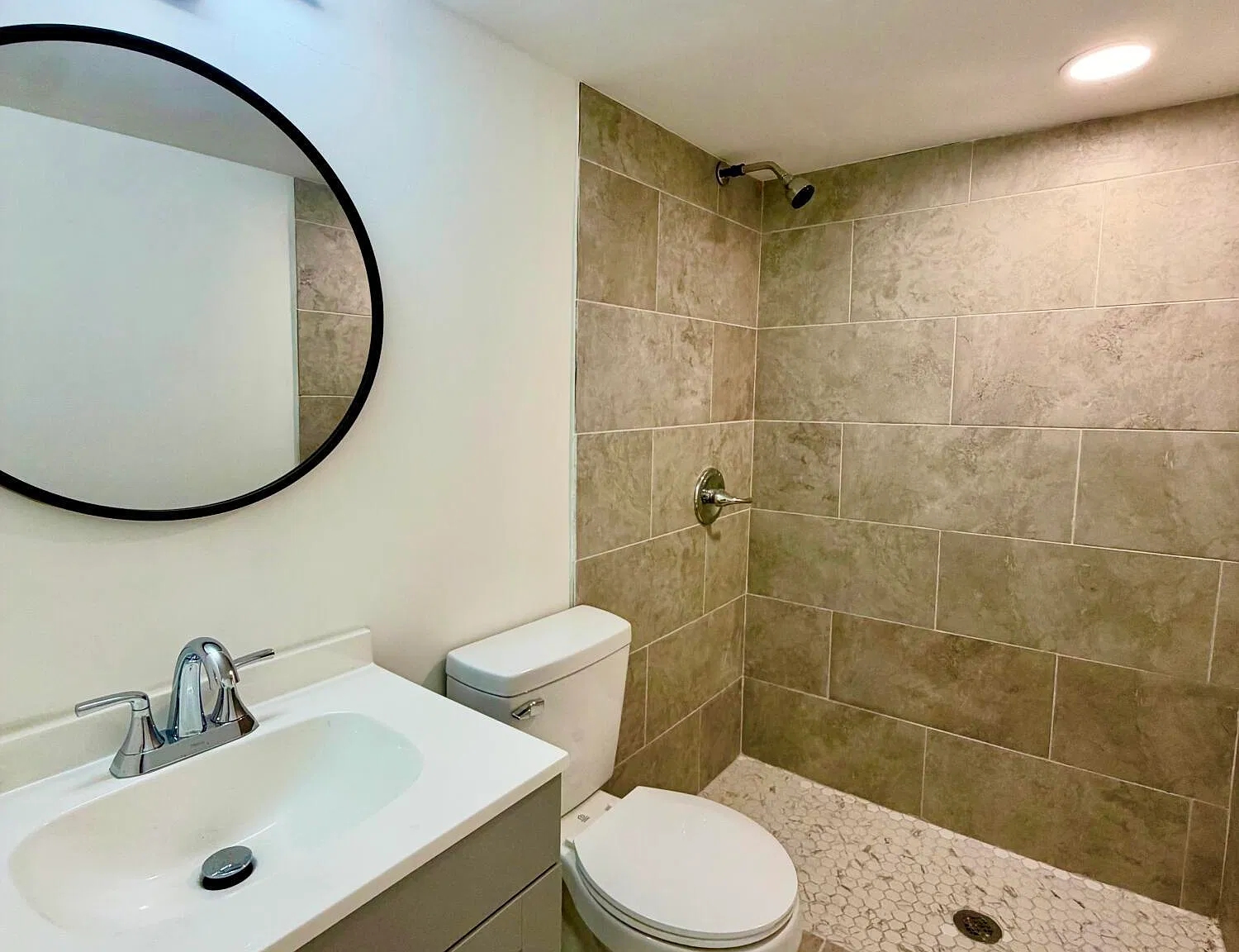 1 bed, 320 sqft, $600 — Photo 4