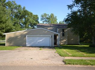 543 W Abraham St, Cerro Gordo, IL 61818