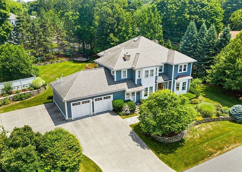 1st image of 31 Winthrop Rd