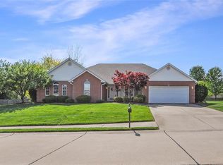 3225 Joel Dr, Swansea, IL 62226