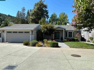 722 Augusta Dr, Moraga, CA 94556