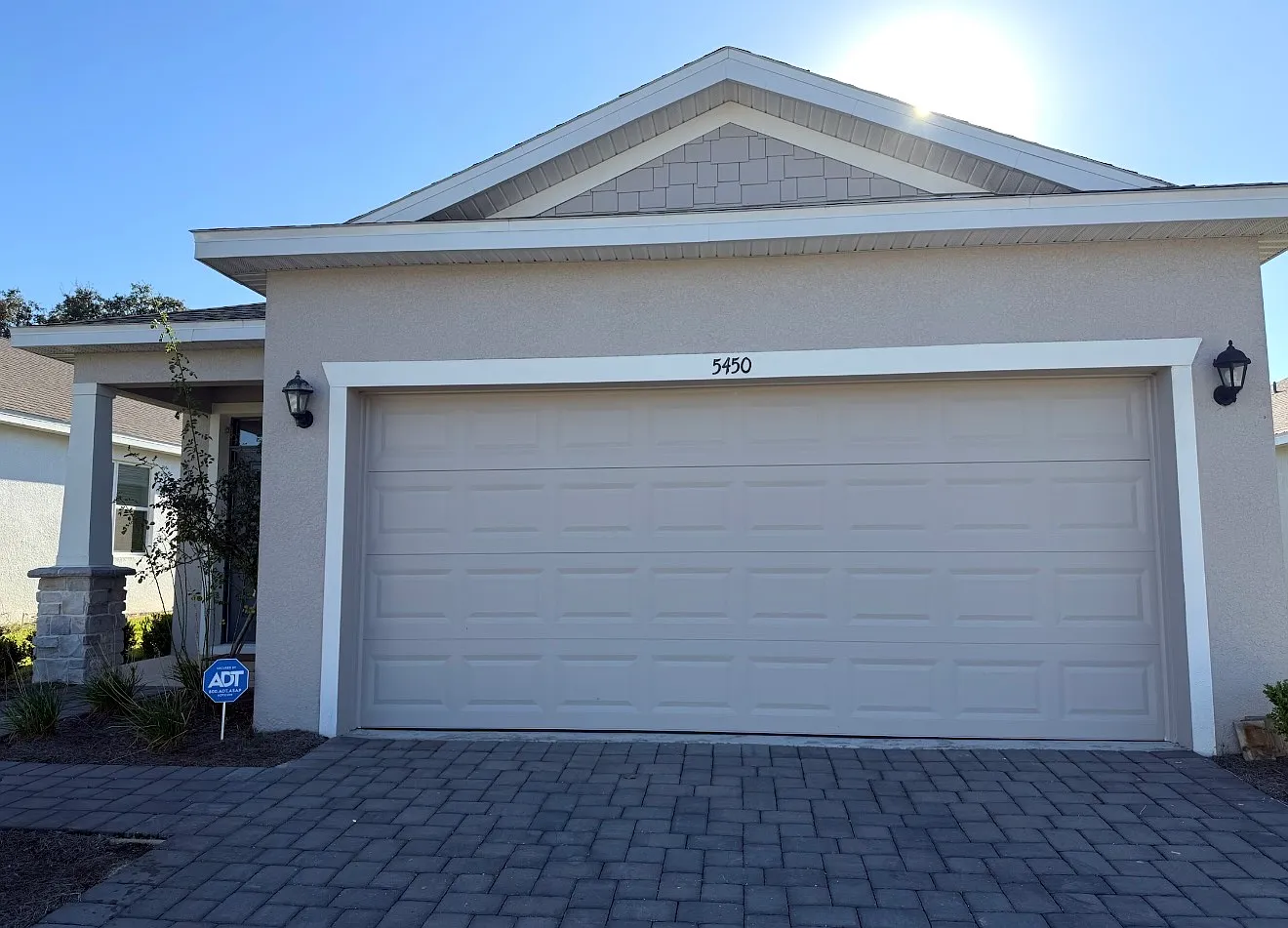 3 bed, 1406 sqft, $3,340 — Photo 1