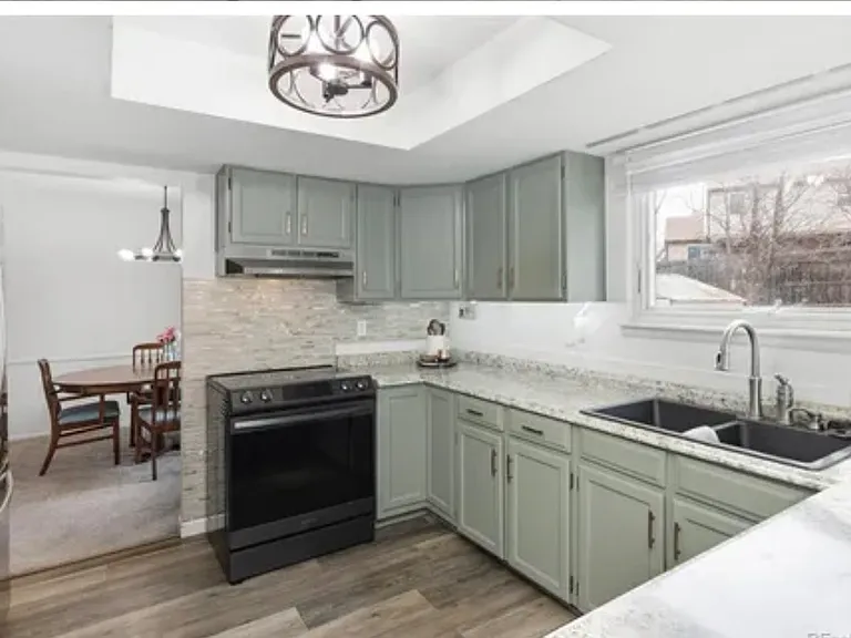 7229 S Iris Ct — Photo 4