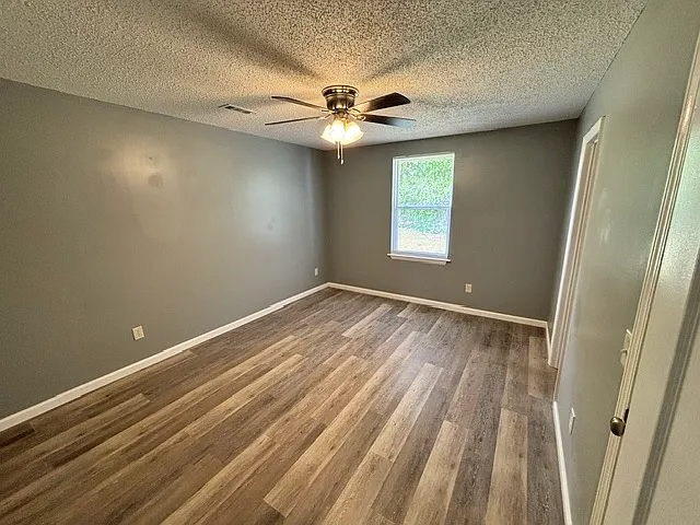 3421 Meadow Ct — Photo 8