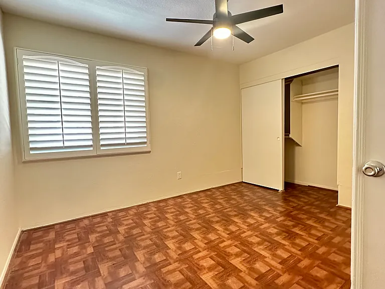 11875 Landbreeze Way — Photo 8