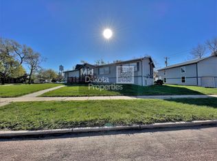 624 N Langdon St #4, Mitchell, SD 57301