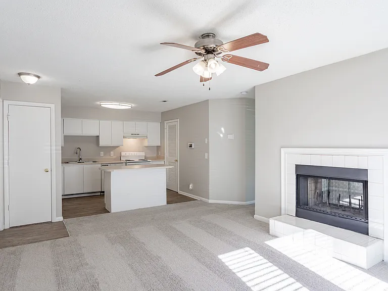 Avana Collins Creek — Photo 17