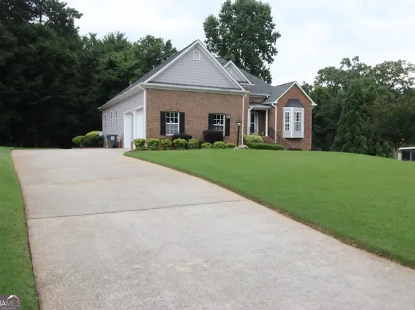 2500 Thornecreek Dr, Douglasville, GA 30135