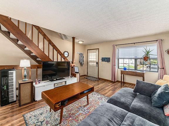 5th image of 7911 Woodhouse Ln #45D