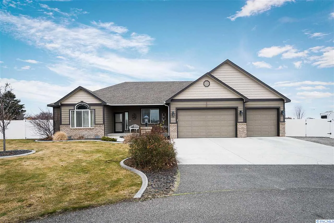 7005 Christina Ct photo 1