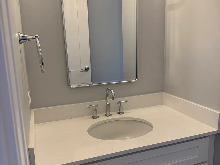 800 N Rendon St #206 — Photo 17