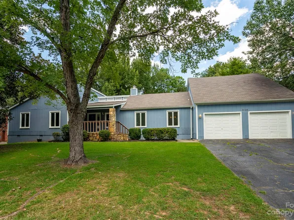 9125 Raintree Ln, Charlotte, NC 28277
