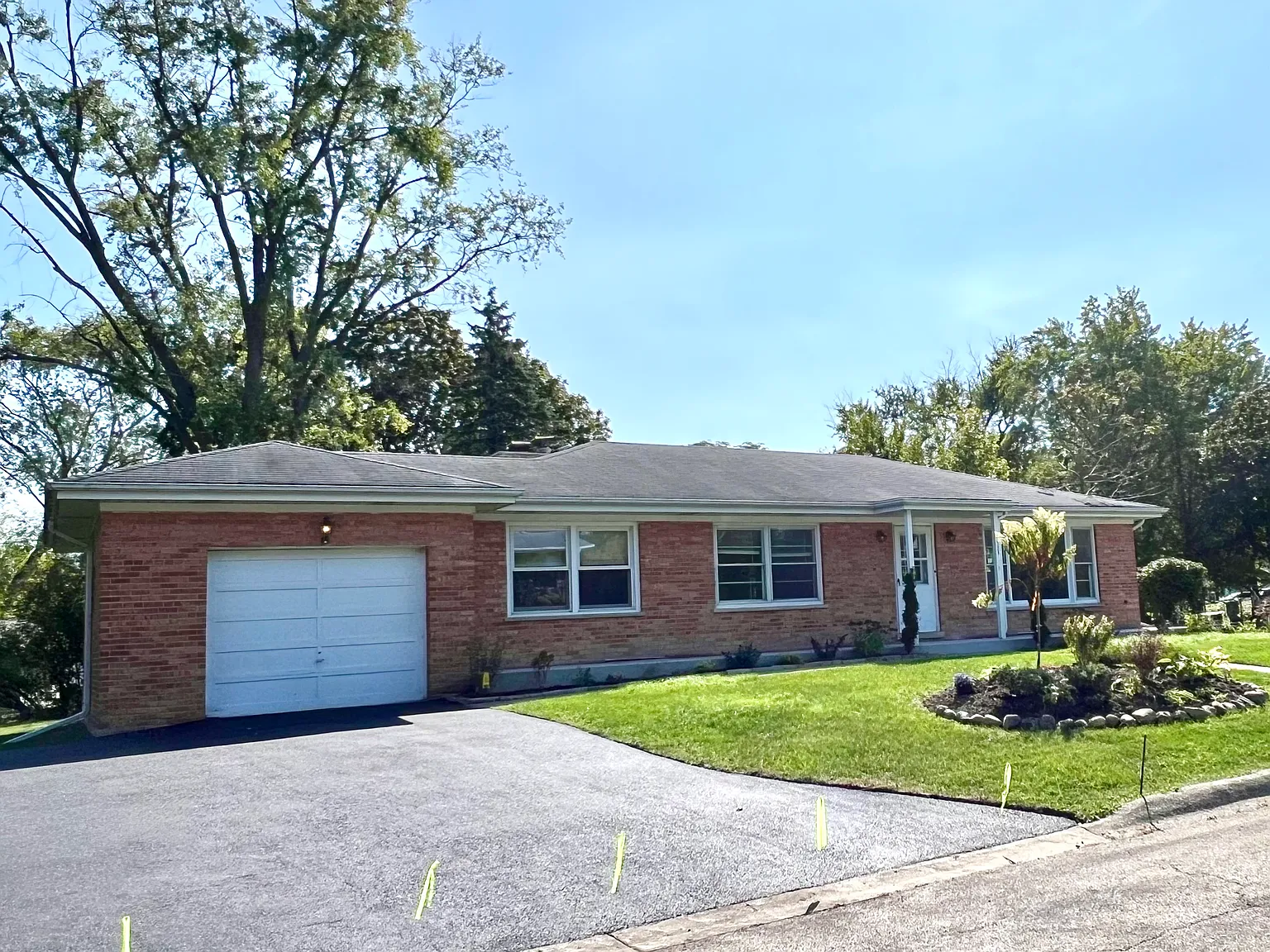4 bed, 1800 sqft, $4,400 — Photo 2