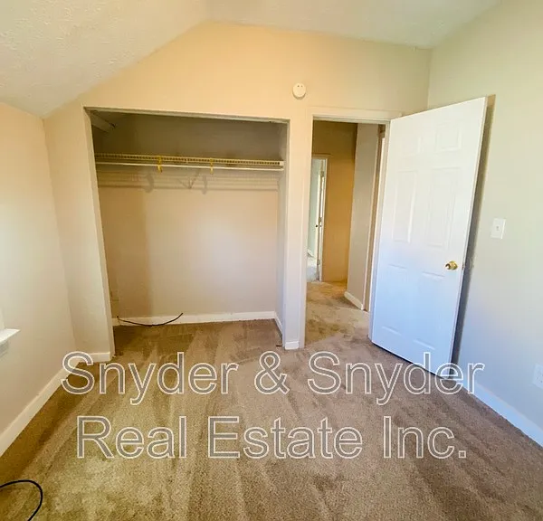 748 Merton Ave — Photo 14