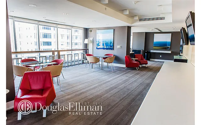 Rented by Douglas Elliman | media 31