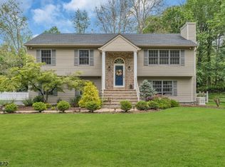 12 Evergreen Rd, Chatham, NJ 07928
