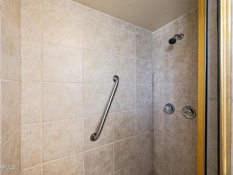 12422 N Cherry Hills Dr E — Photo 16
