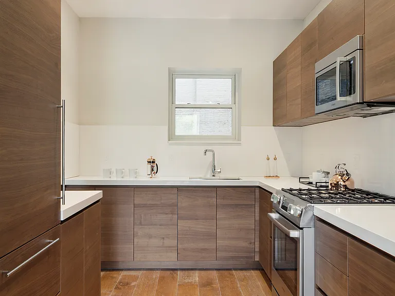 92 Morningside Ave #5E — Photo 4