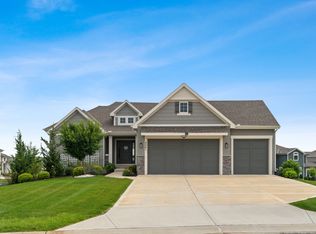 4401 W 158th St, Overland Park, KS 66224