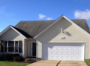 15387 High Pointe Cir, Middlefield, OH 44062